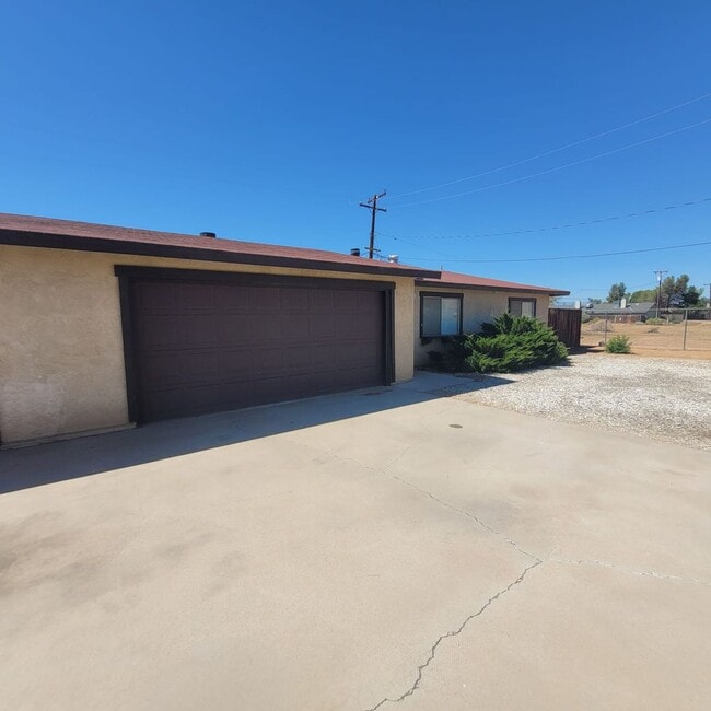 Building Photo - Nice and Cozy apartment in Apple Valley wi...