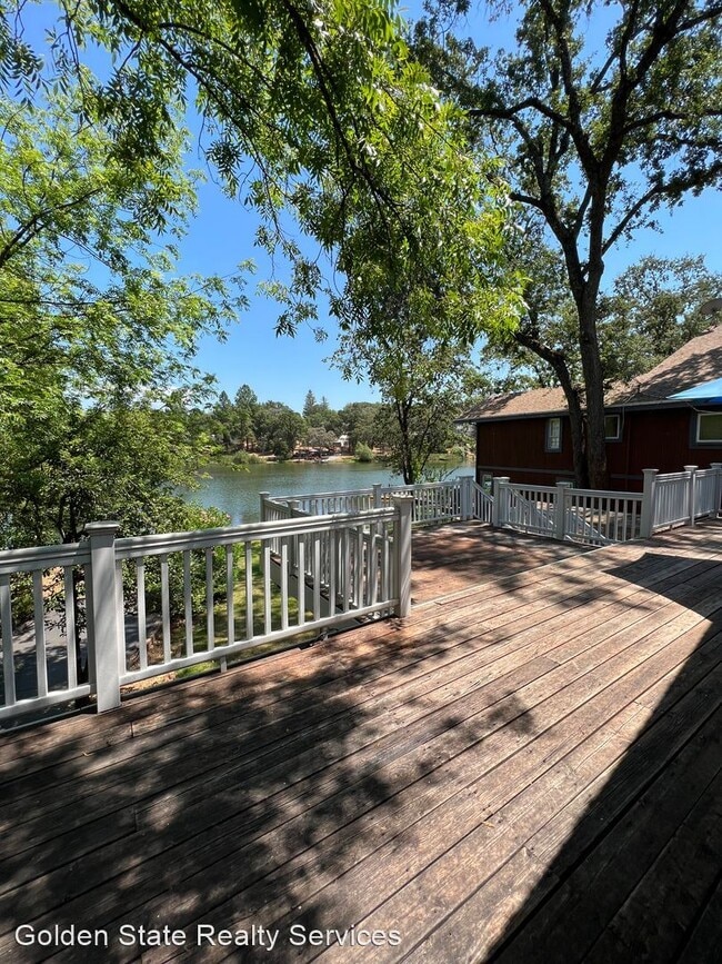 Building Photo - 3 br, 2 bath House - 11869 Lakeshore N