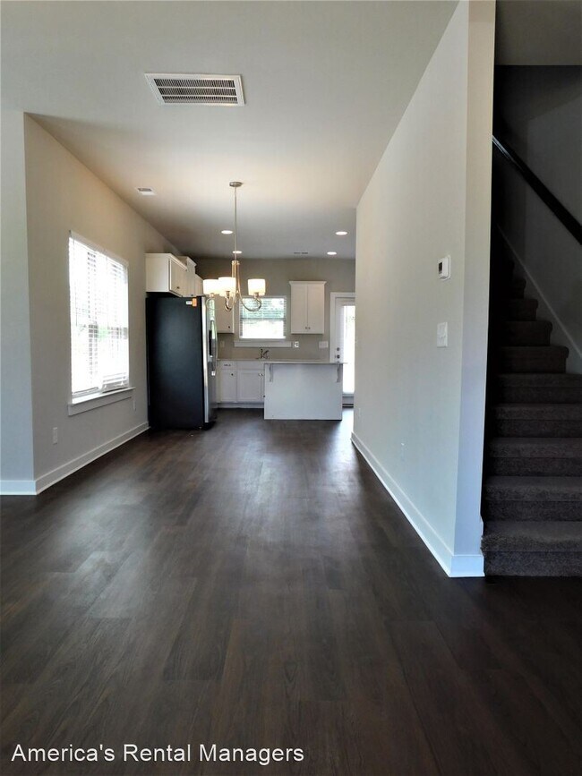 Foto del edificio - 4 br, 3 bath House - 7992 St. James Drive