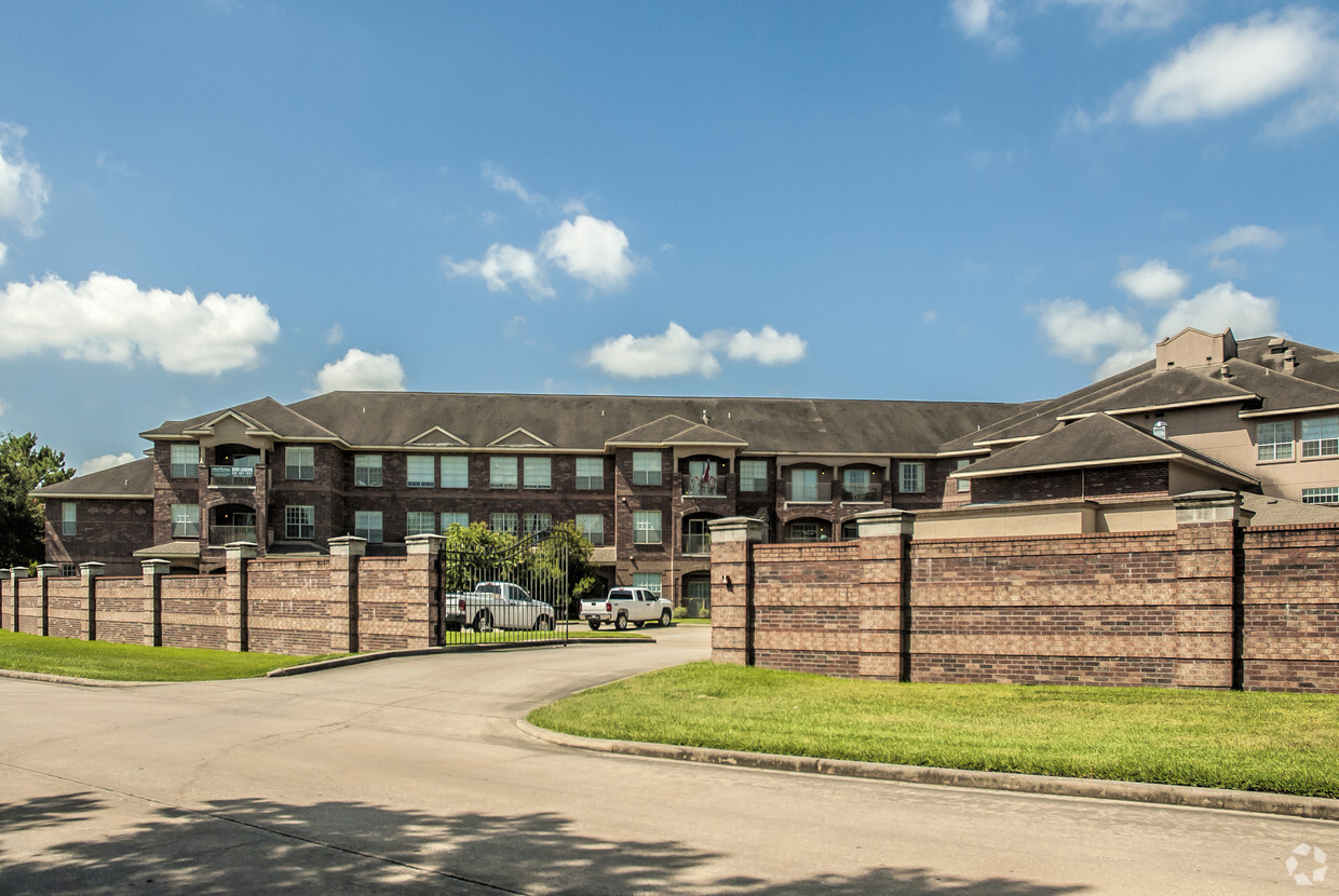 Building Photo - The Terraces at Kingwood Town Center