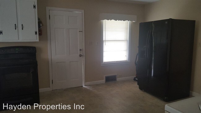 Building Photo - 1225 S Long Dr