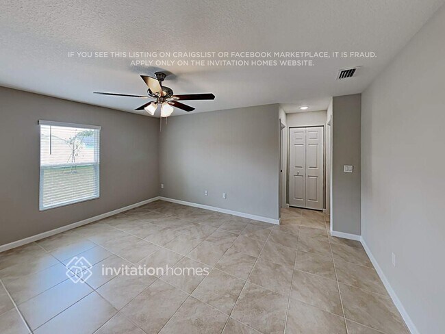 Building Photo - 2541 SE Floresta Dr