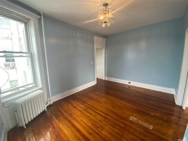 Foto del edificio - 34-19 33rd St