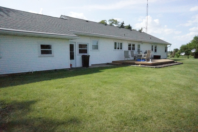 Building Photo - 6N611 County Line Rd