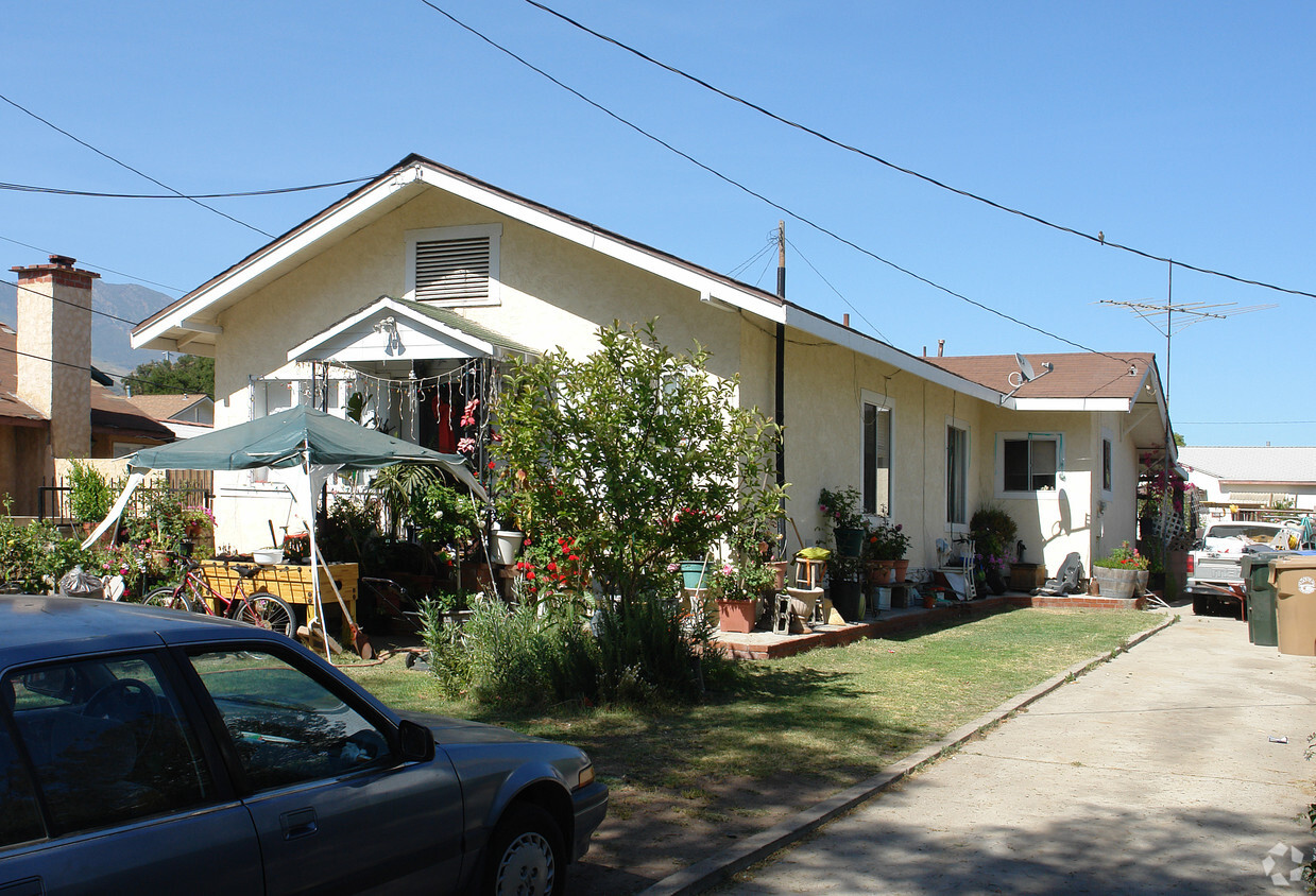 Primary Photo - 423 N 10th St