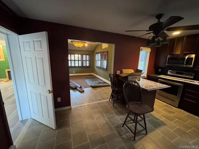 Foto del edificio - 6 Serpentine Ln