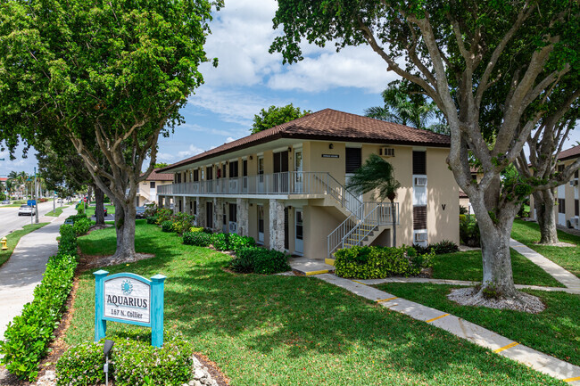 Foto del edificio - Aquarius Apartments of Marco Island