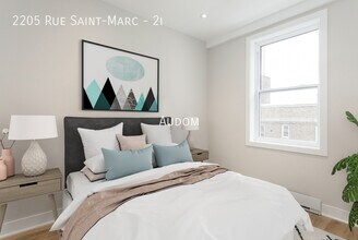 Interior Photo - Saint-Marc