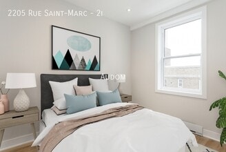 Interior Photo - Saint-Marc