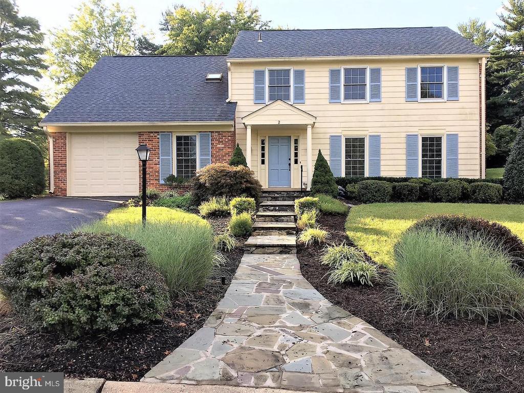 Primary Photo - 2 Over Ridge Ct