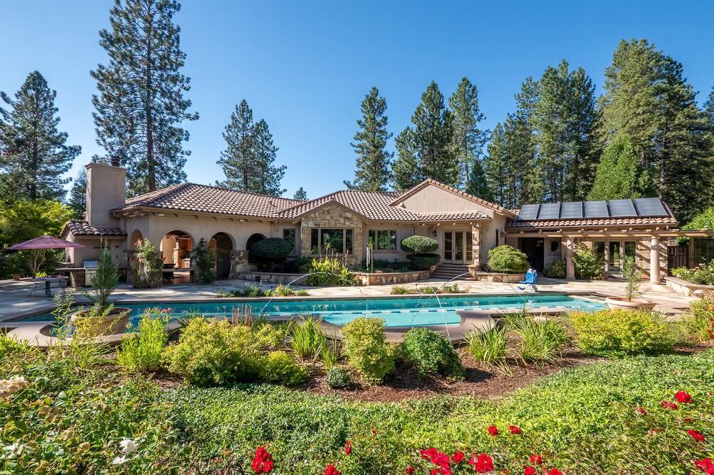 Foto principal - 10990 Northcote Pl