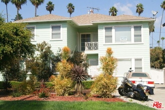 Building Photo - 4425 Victoria Park Pl