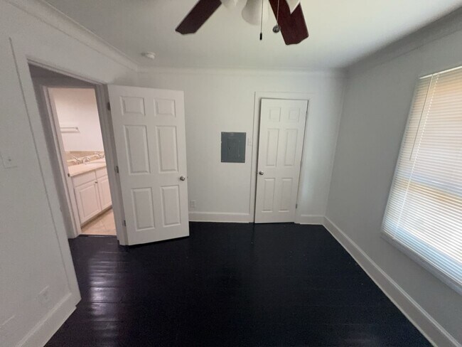 Foto del edificio - 1BR/1BA | Newly Renovated  Home | Gated Community|  In Dallas!