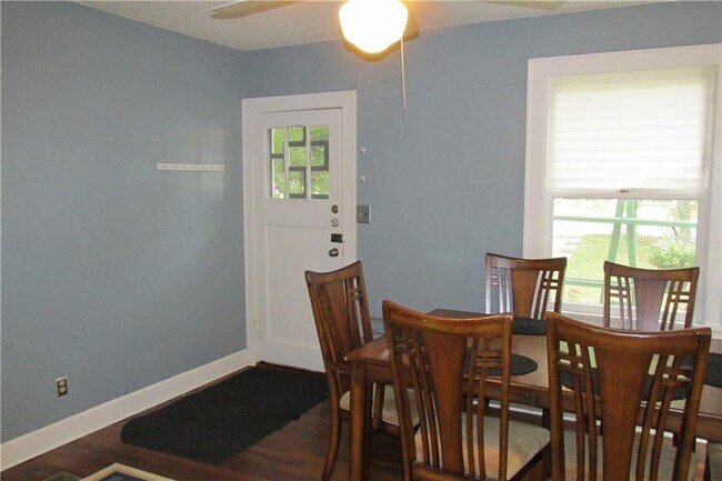 Foto del edificio - 4811 Red River St