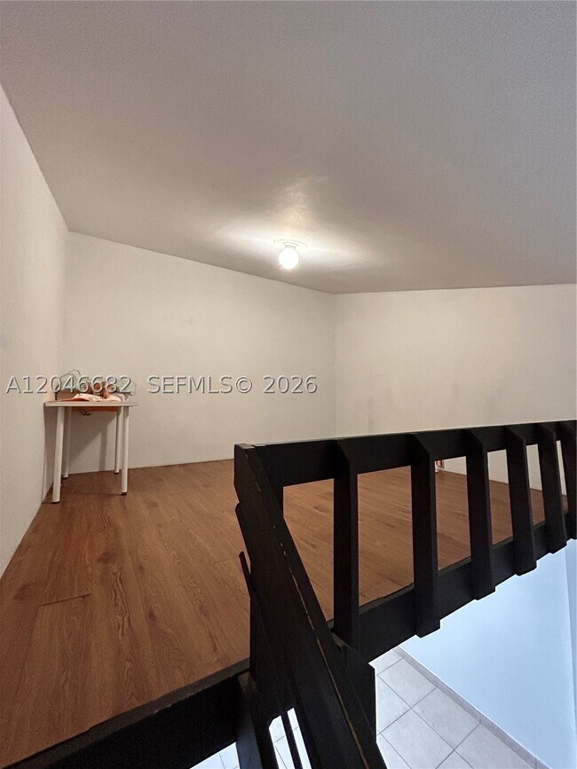 Foto del edificio - 9421 Fontainebleau Blvd