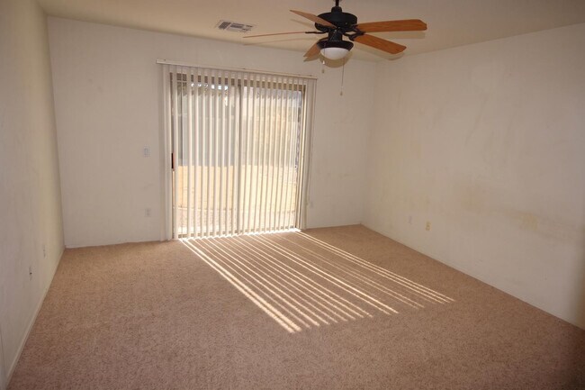 Building Photo - 2423 E Winged Foot Dr