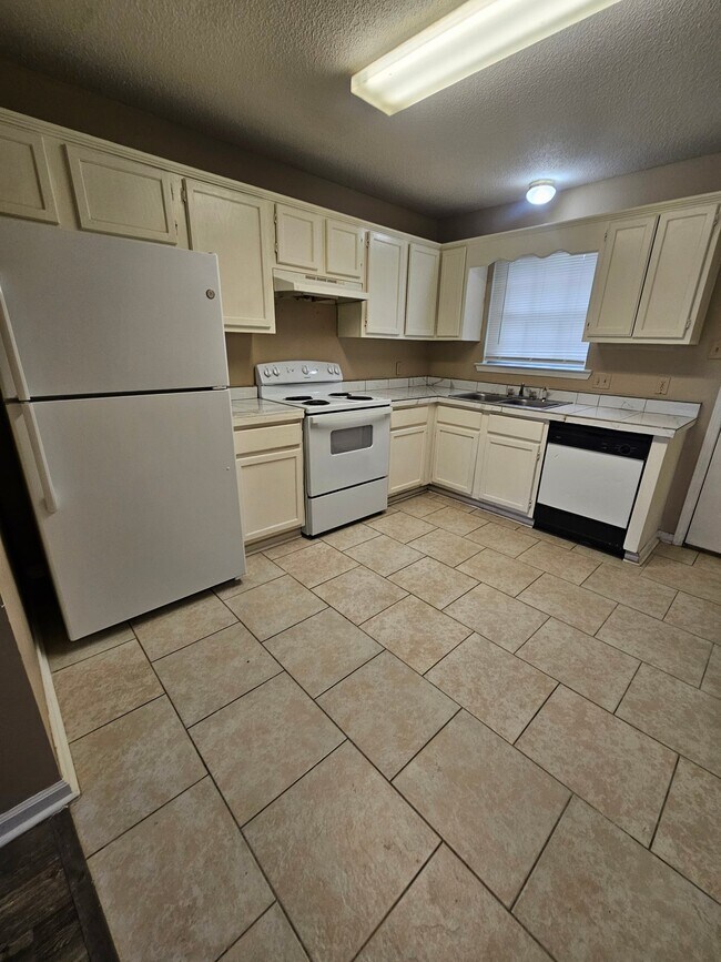 Foto del edificio - 1 Lilac St