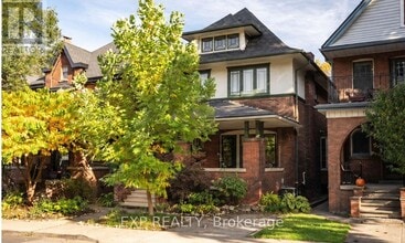 Building Photo - 31 St Clair Ave