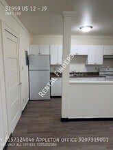 Building Photo - S7559 US-12