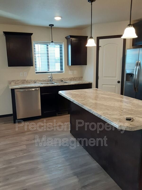 Building Photo - 591 225th St