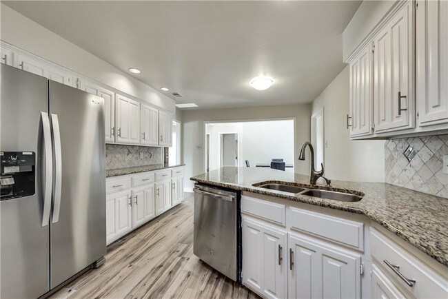 Foto del edificio - 2506 Parkhaven Dr