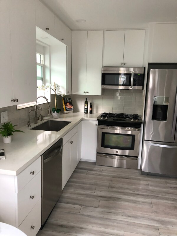 Foto del edificio - 3232 Oakhurst Ave