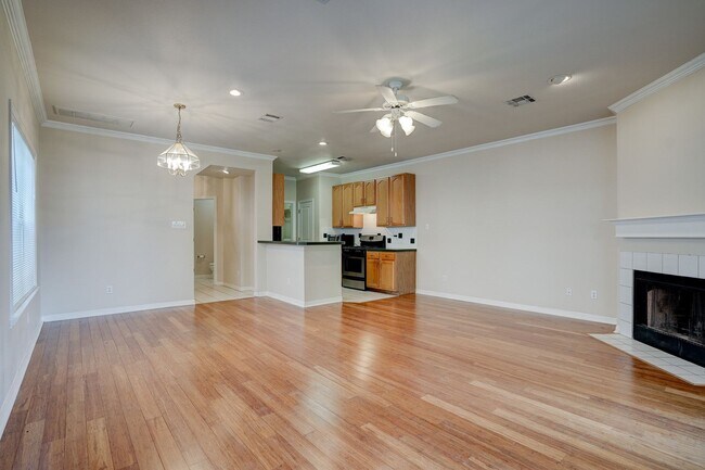 Building Photo - 4502 Avenue-B