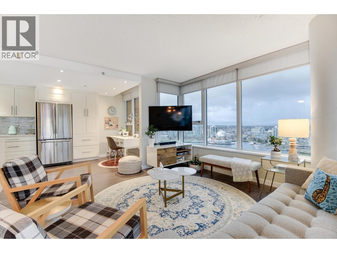 Photo principale - 33-2833 Smithe St
