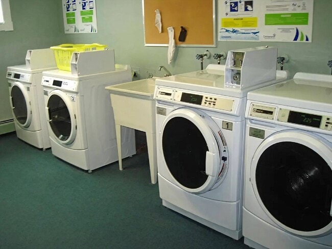 Building Photo - 1-13 Ivan Court