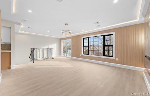 Foto del edificio - 249-17 147th Rd