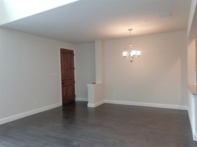 Building Photo - 4665 Dozier Rd