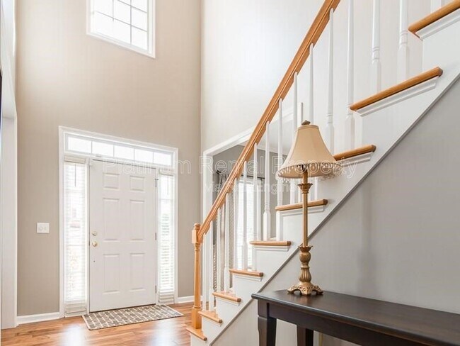 Foto del edificio - 925 Briars Bend