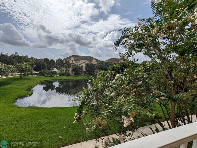 Building Photo - 3930 Monarch Ln