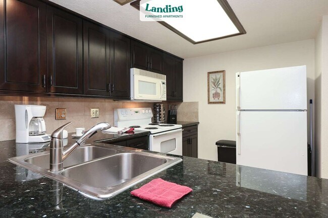 Building Photo - 7041 Kingston Cove Ln
