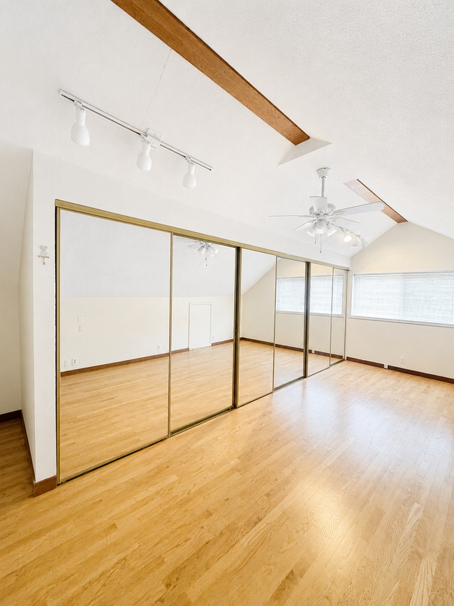 Building Photo - 8809 SE Stephens St