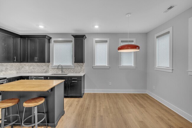 Foto del edificio - 801 Cherokee Ave