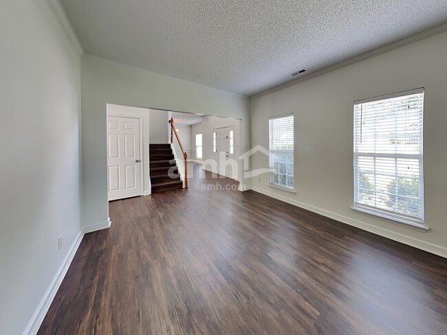 Foto del edificio - 4763 Asherton Pl NW