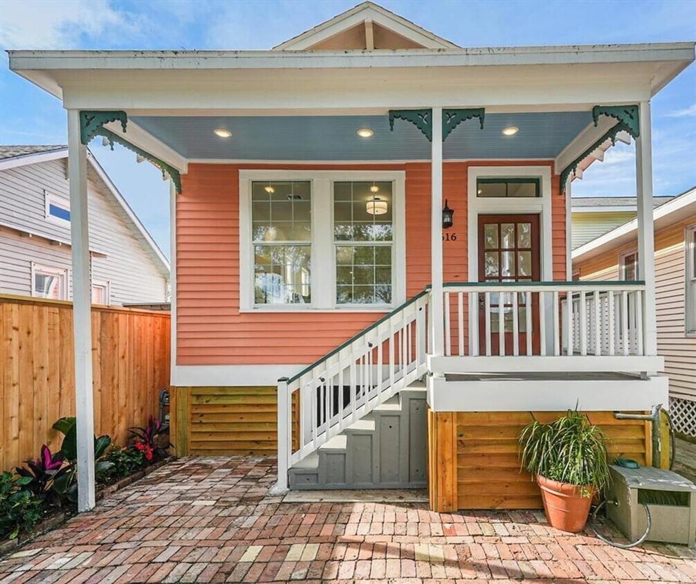 Foto principal - 3616 Avenue P 1/2