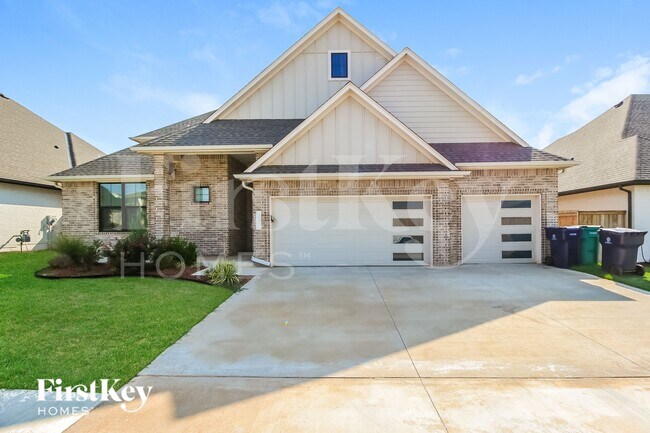 Building Photo - 15901 Aparados Wy