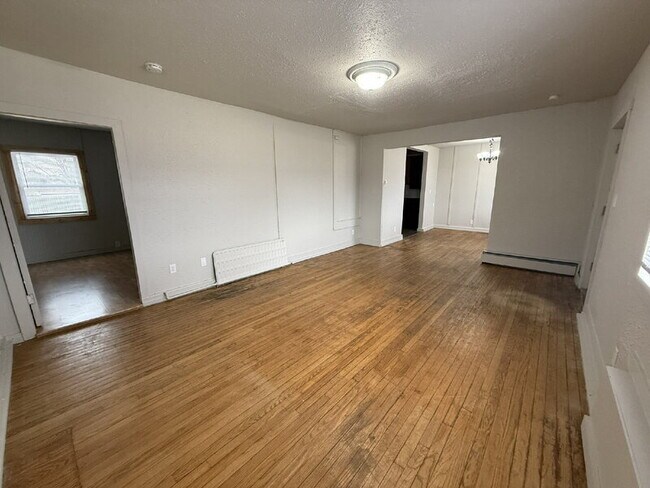 Foto del edificio - 821 Broadway