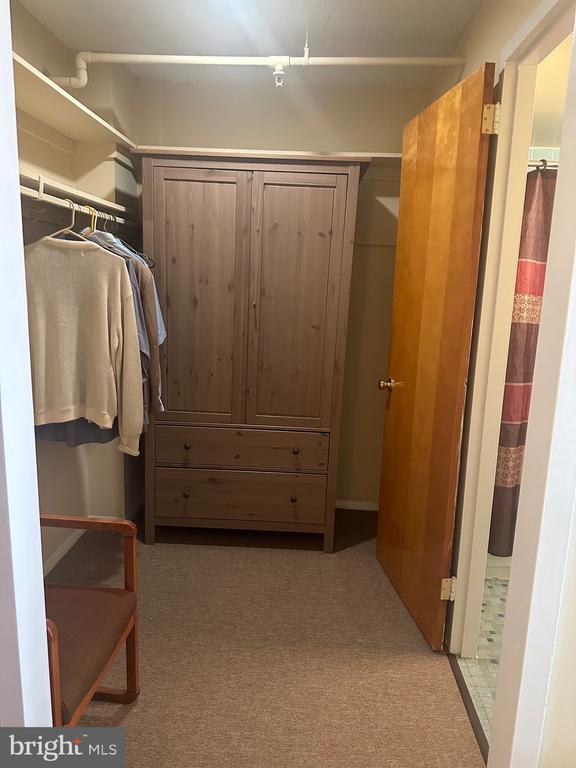 Building Photo - 3939 Roland Ave