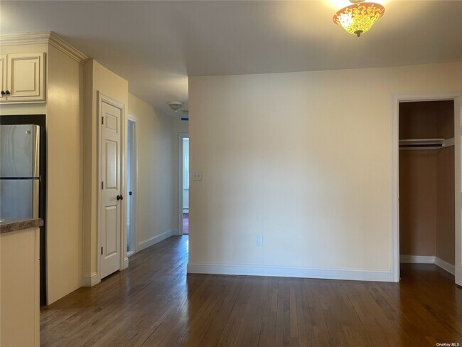 Foto del edificio - 233 E 237th St