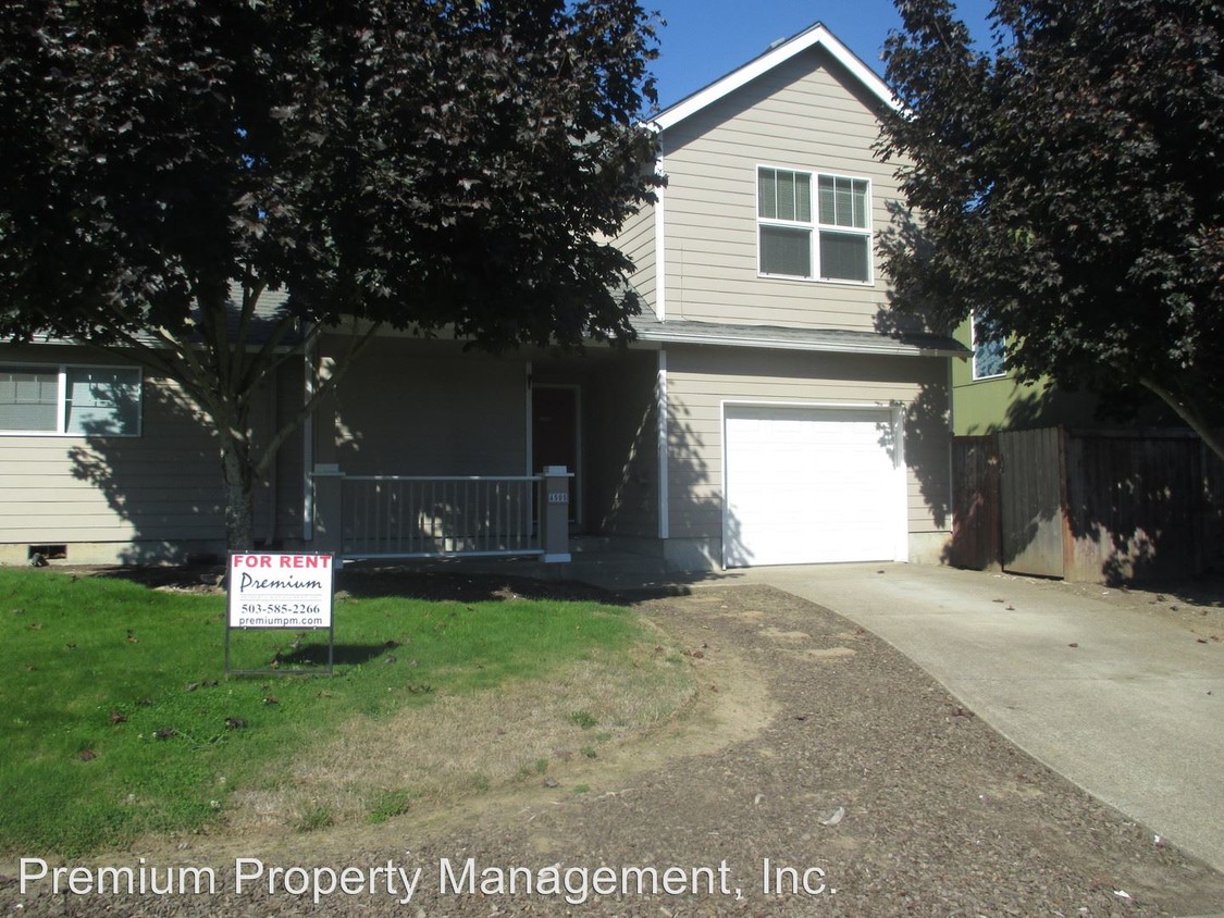 Foto principal - 4505 Samantha Ave NE