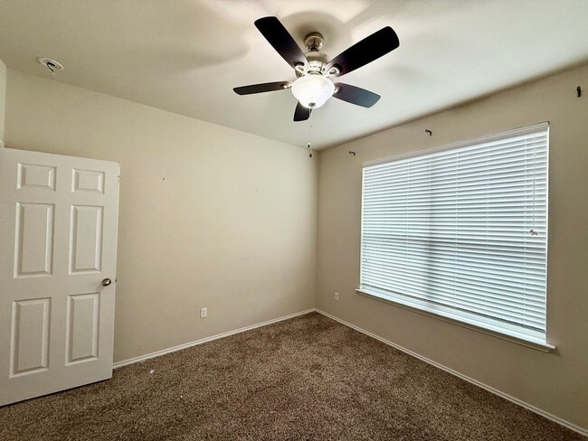 Building Photo - 6628 La Sol Ln