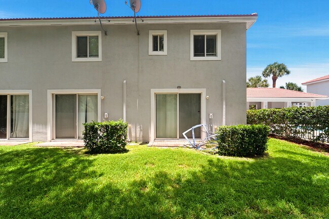 Foto del edificio - 6720 Cypress Walk Terrace