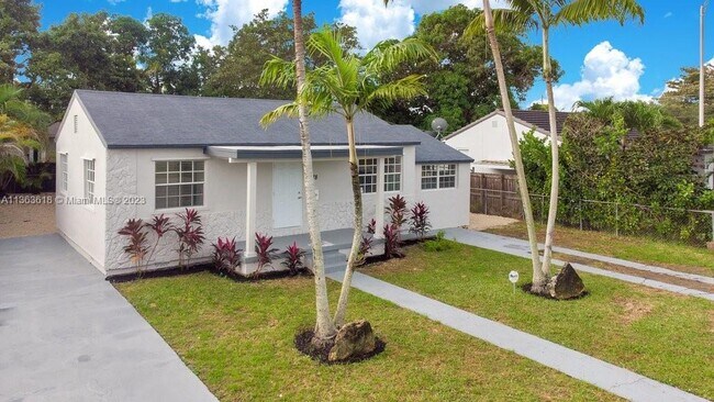 Foto del edificio - 6578 SW 37th St