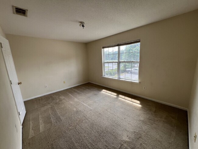 Foto del edificio - Apartment For Rent