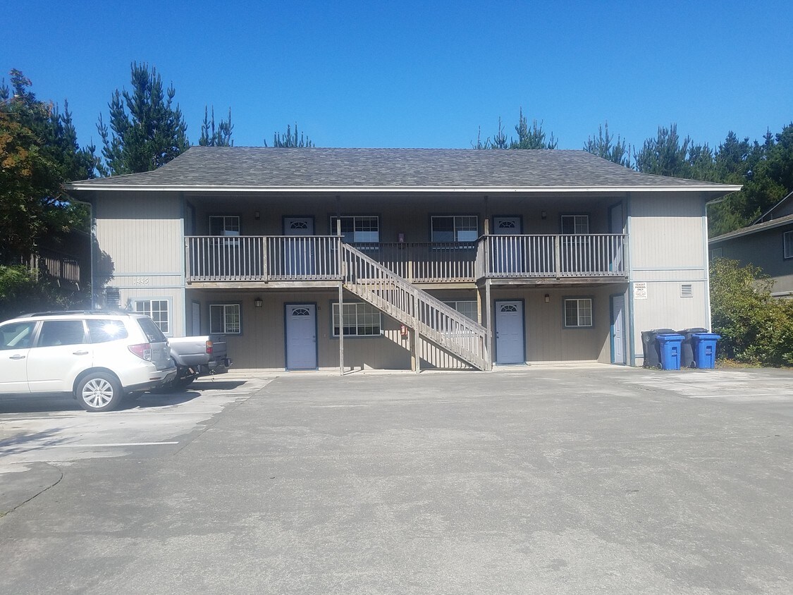 1445 Larissa Cir, McKinleyville, CA 95519 Apartments in McKinleyville, CA