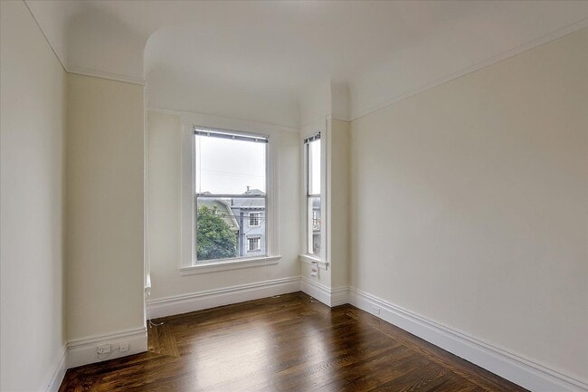 Building Photo - 1340-1342-1342 12th Ave