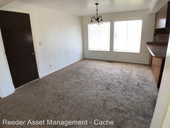 Building Photo - 5 br, 3 bath House - 683 East 300 South